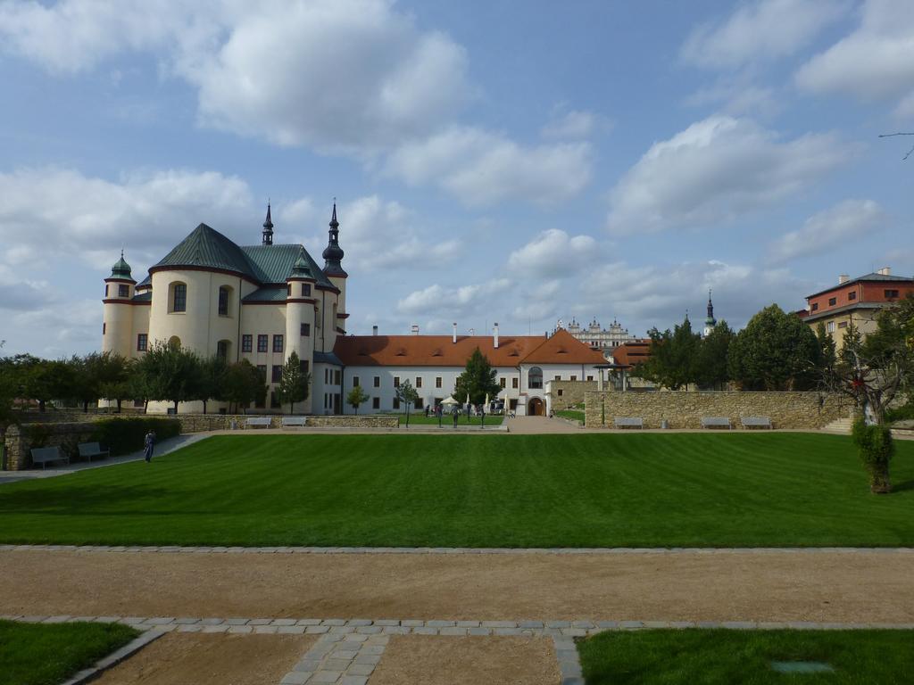 Penzion V Podzamci Litomysl Exterior photo
